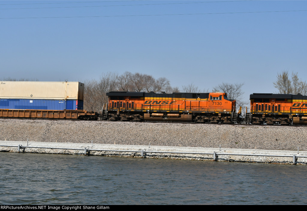 BNSF 7130 Roster shot.